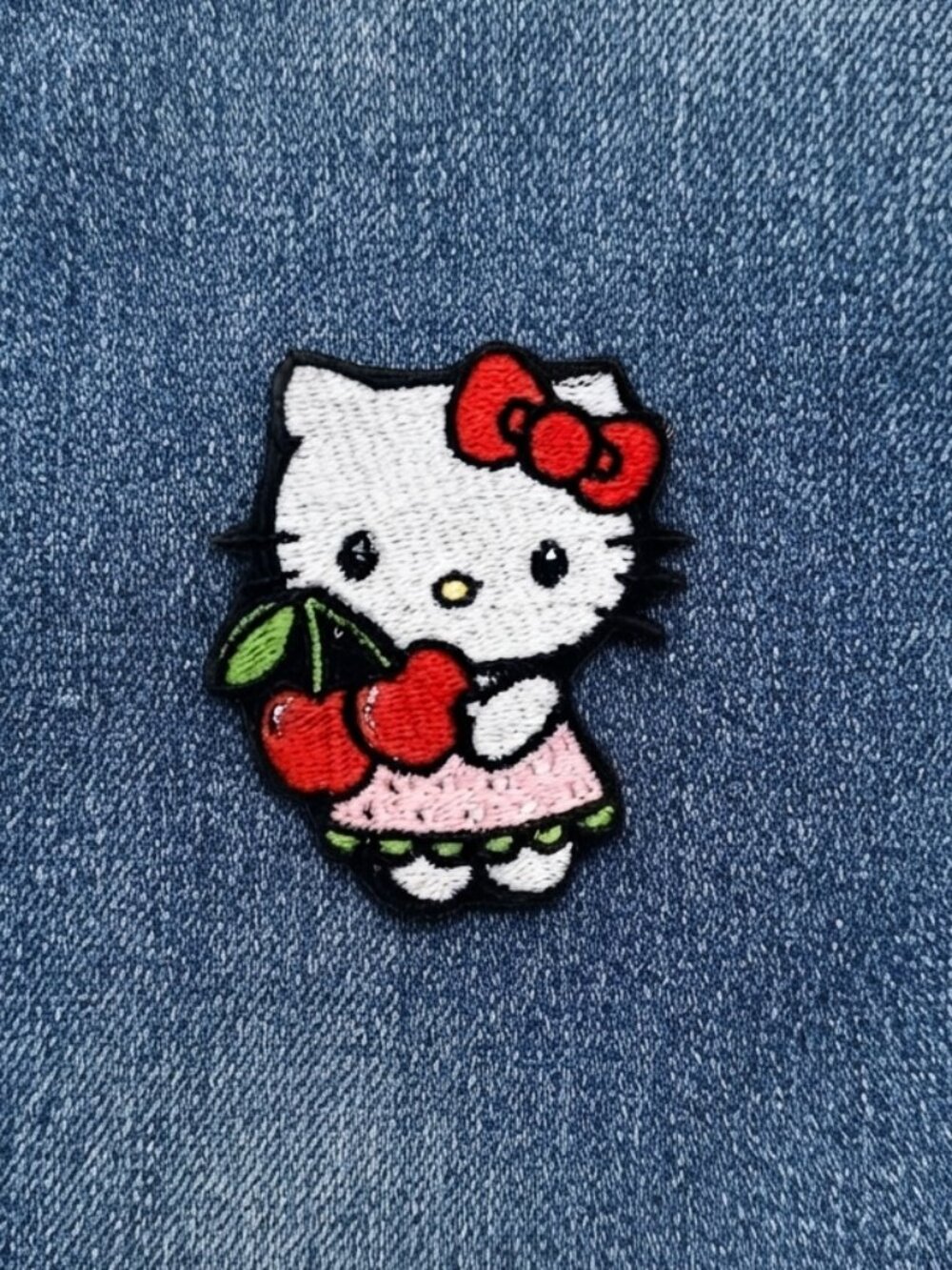 ✨4/$15✨Hello Kitty Cherry Embroidered Patch